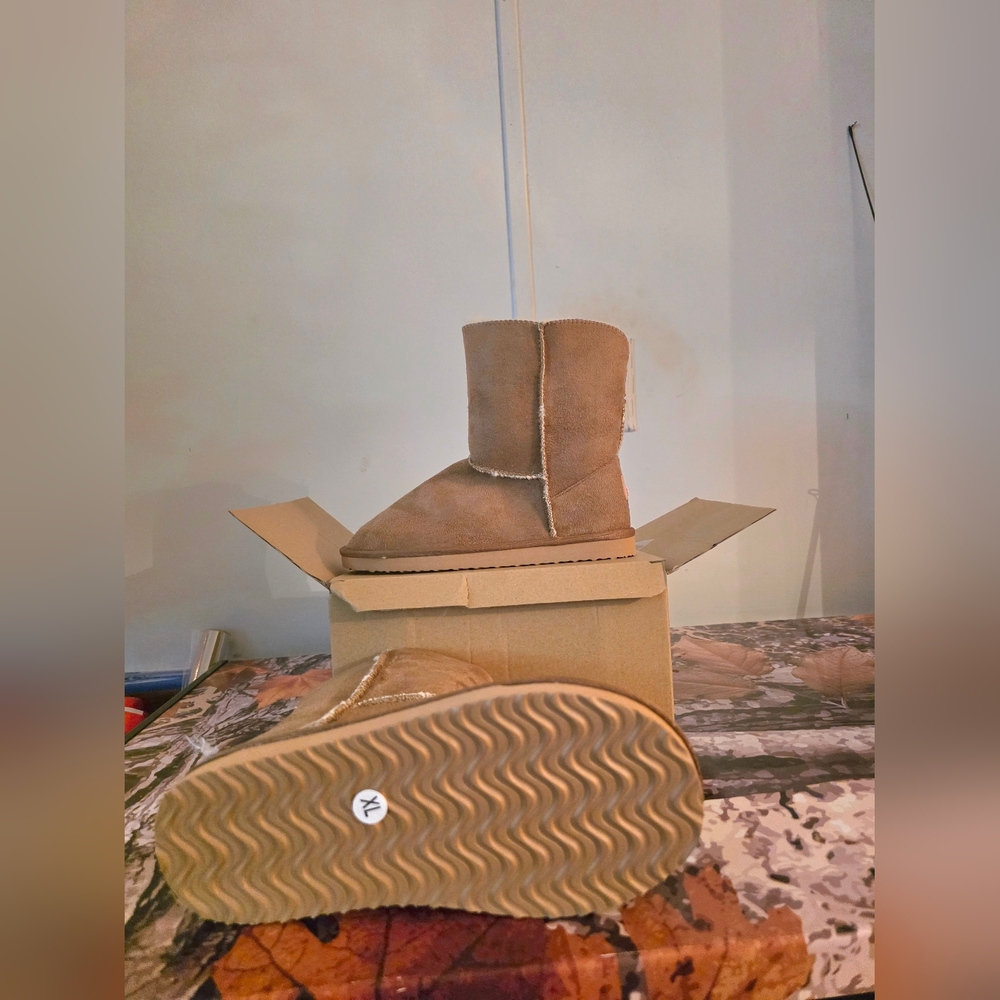 NWT Liv Tan Suede Boots KIDS SIZE XXL
